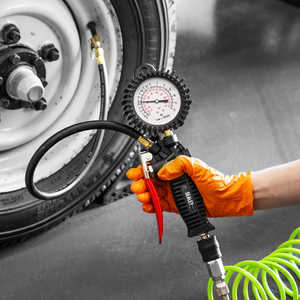 Tyre Inflator with Clip-On Connector - SE-SA9304