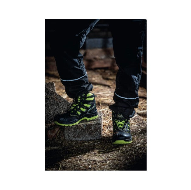 *STOCK CLEARANCE* - Buckler - Buckz Viz Safety Boots - BVIZ2 BK YL Buckzviz Lace Boot - Black HI Vis Yellow - Size UK 6