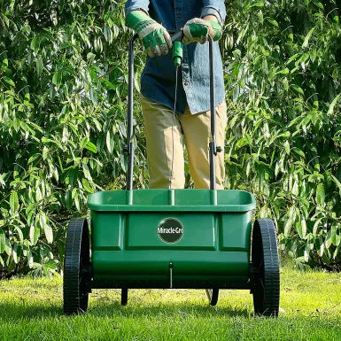 *SPECIAL PRICE* - Miracle-Gro® Drop Spreader – Even Lawn Care Application | 129197