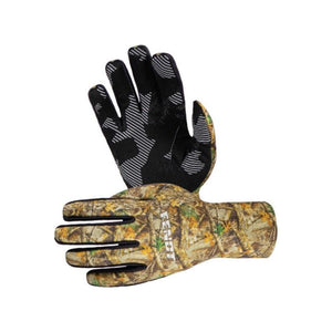 The Fendt Hunting Gloves (X991023175000) by AGCO are camo-patterned, insulated hunting gloves featuring reinforced black palms and fingertips for a perfect grip.