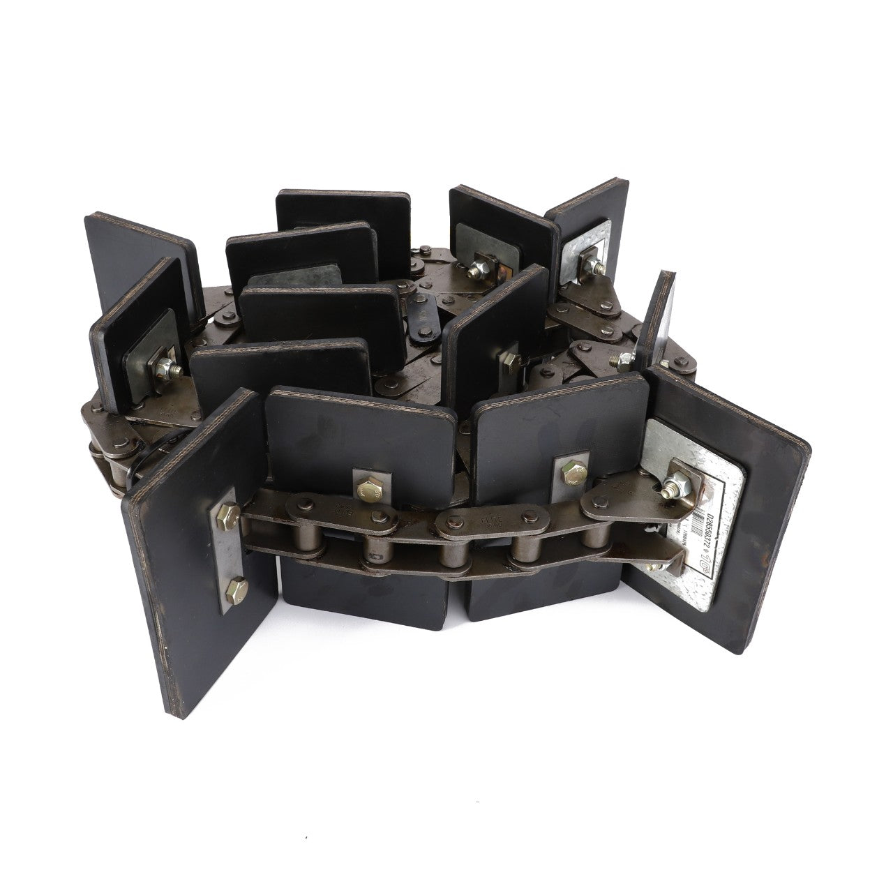 The AGCO | Chain, Return Elevator - D28580348 features rectangular metal plates and hinges arranged in a circular configuration to ensure optimal performance. Genuine AGCO Chains are renowned for their reliability and durability, meeting rigorous technical specifications.