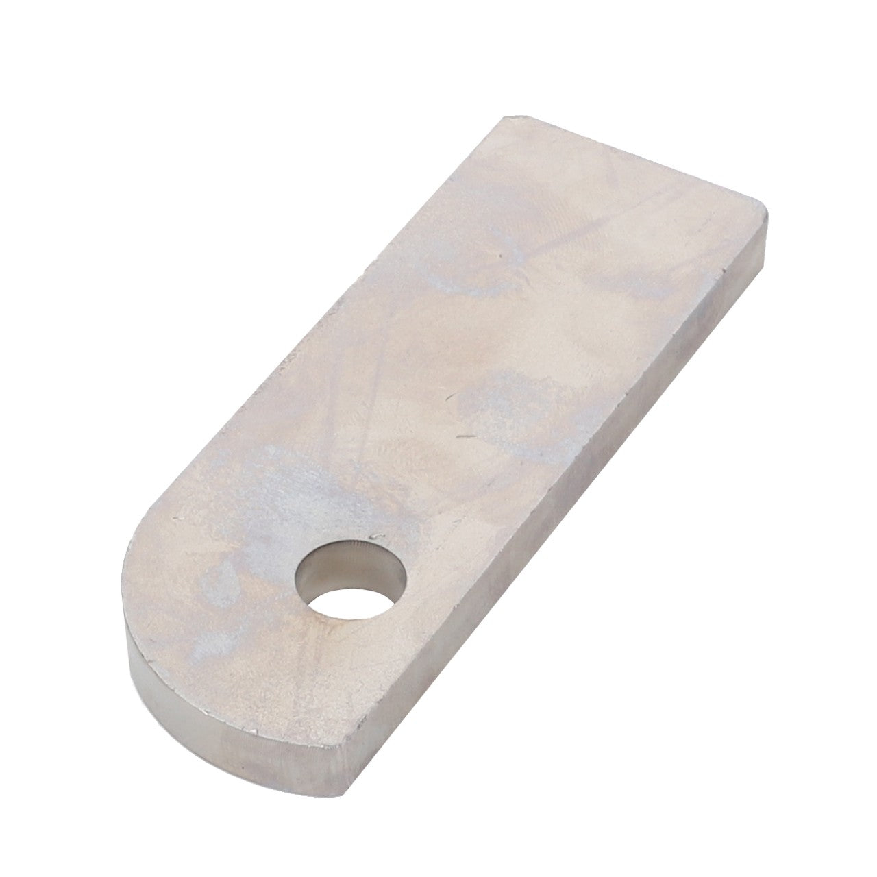 This AGCO Plate Link (716921050022), a rectangular metal plate with a rounded end and a single circular hole near the edge, is designed with precision, mirroring the reliable engineering of a Fendt Vario.