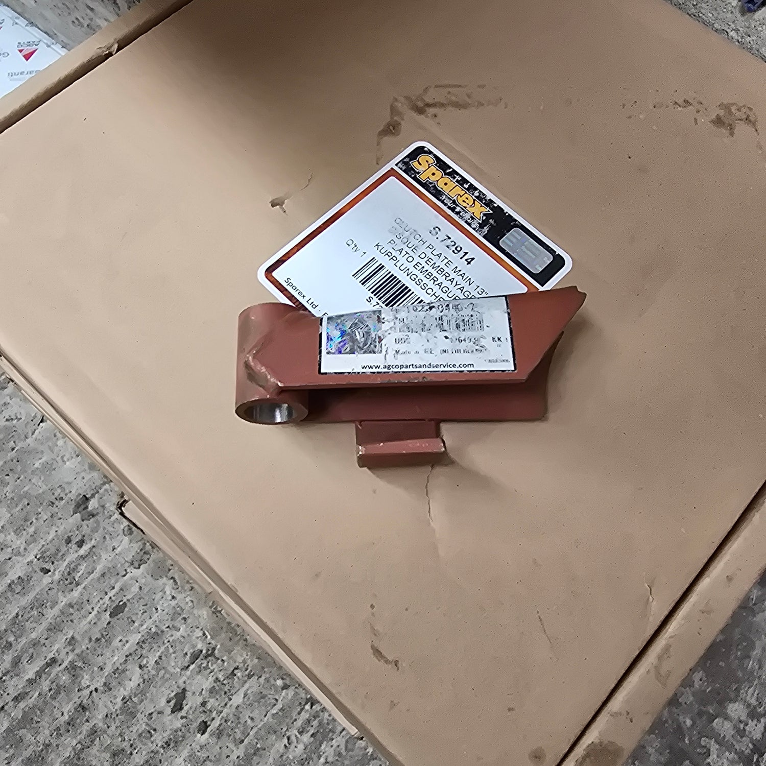 AGCO | Hinge - 4-1023-0440-2