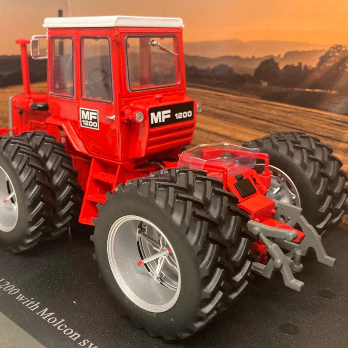Massey Ferguson 1200 Model UH6700 1:32 Replica – Limited Edition