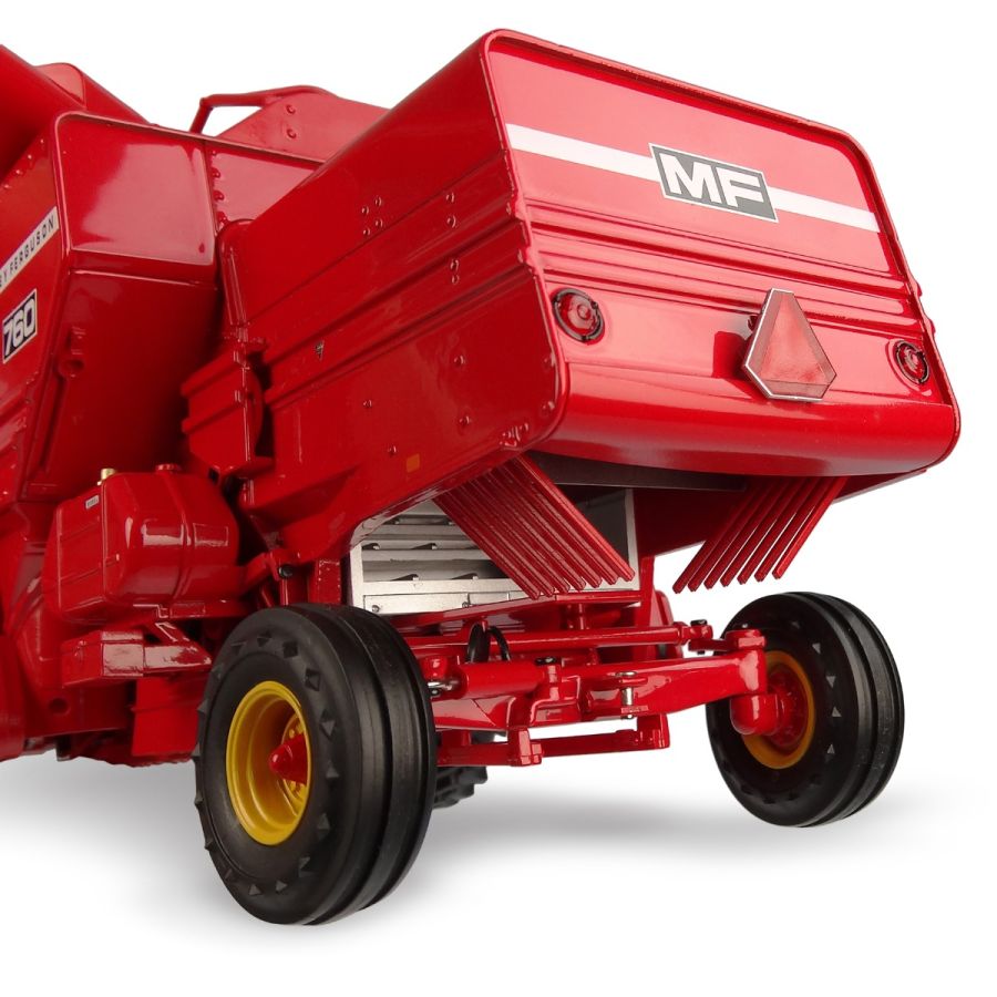 MF 760 Combine Harvester Model 1:32 – Collector’s Replica X993012506329