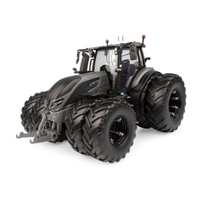 Valtra Q305 Titan Grey 1:32 Scale Model – Limited Edition – V42803570