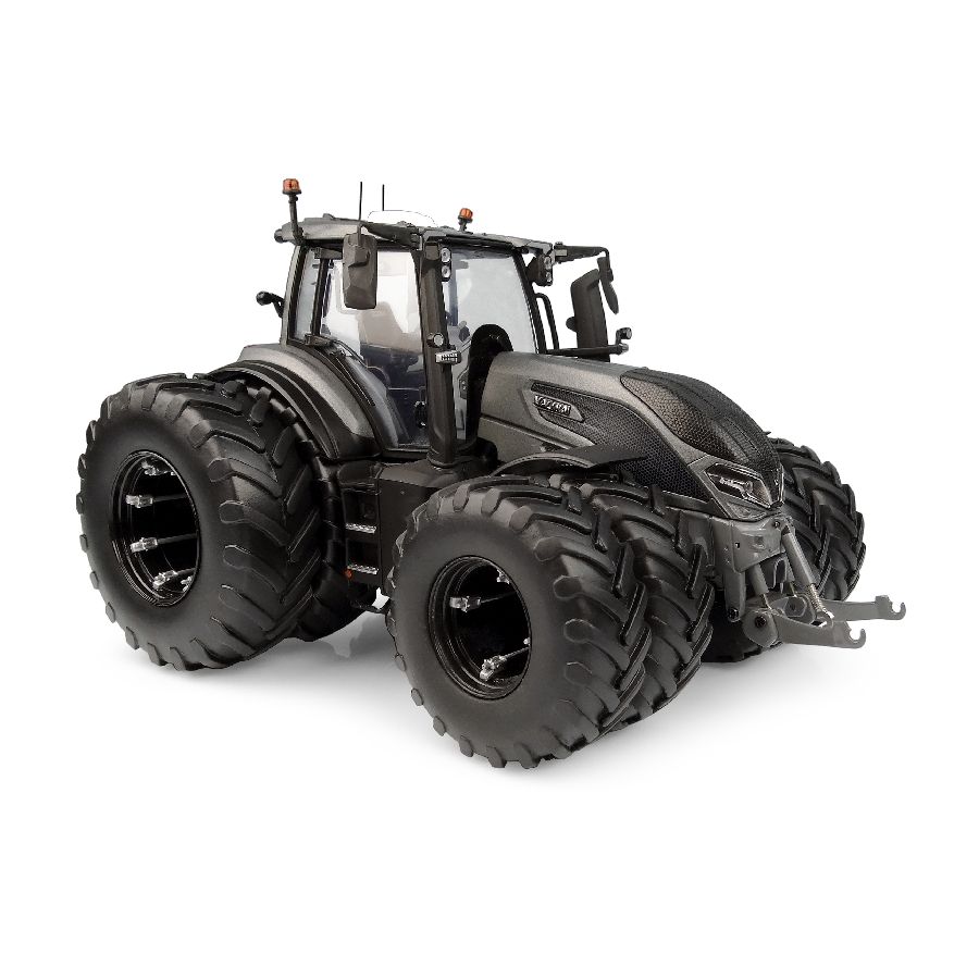Valtra Q305 Titan Grey 1:32 Scale Model – Limited Edition – V42803570