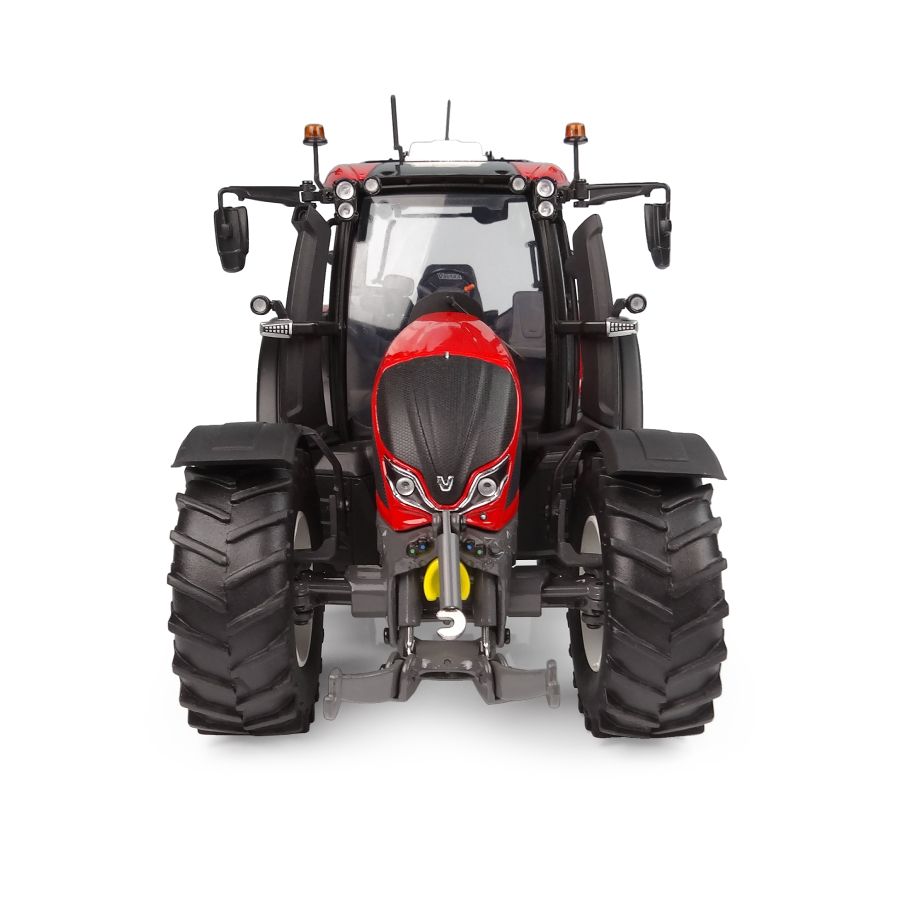 Valtra N175 Red 1:32 Scale Tractor Model – Universal Hobbies – V42803620