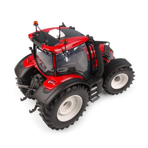 Valtra N175 Red 1:32 Scale Tractor Model – Universal Hobbies – V42803620