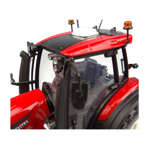 Valtra N175 Red 1:32 Scale Tractor Model – Universal Hobbies – V42803620