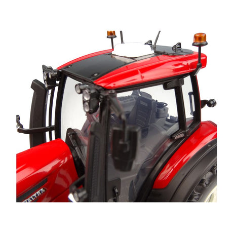 Valtra N175 Red 1:32 Scale Tractor Model – Universal Hobbies – V42803620