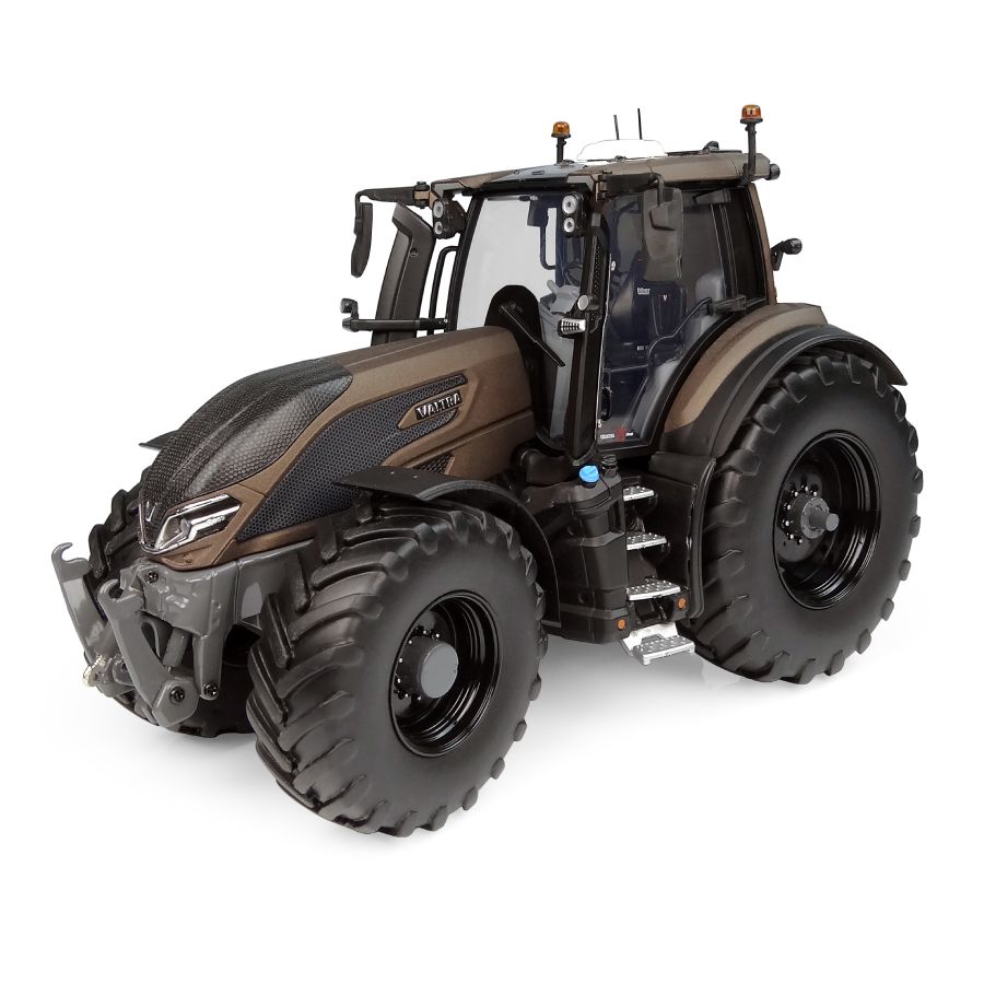 Valtra Q305 Jubileum Brown 1:32 Scale Model – 75th Anniversary Limited Edition – V42803640