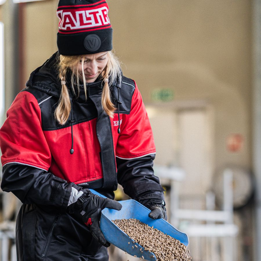 Valtra Winter Work Gloves – Waterproof Thinsulate Touchscreen Gloves – V4281070
