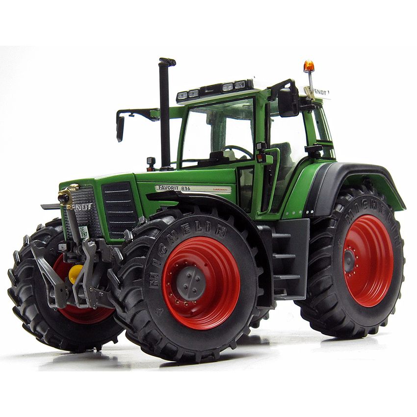 Fendt Favorit 816 1:32 Scale Collector's Model | X991019066000