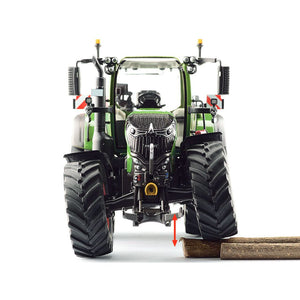 Fendt 832 Tractor 1:32 Scale Model - X991024001000