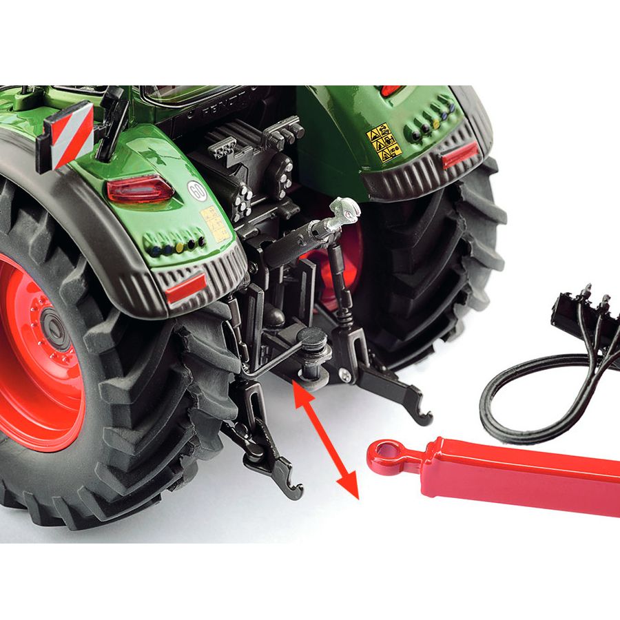 Fendt 832 Tractor 1:32 Scale Model by Wiking | X991025002000