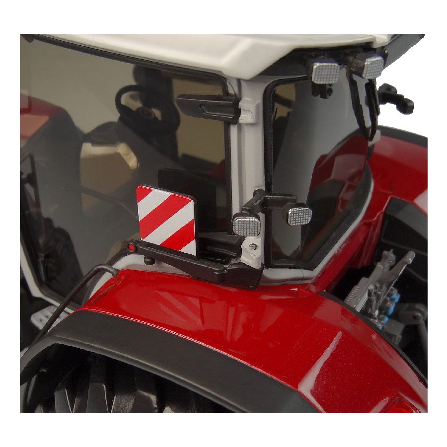 MF 9S.425 Metallic Red Limited Edition, 1:32 Scale Model - Model X993042506858