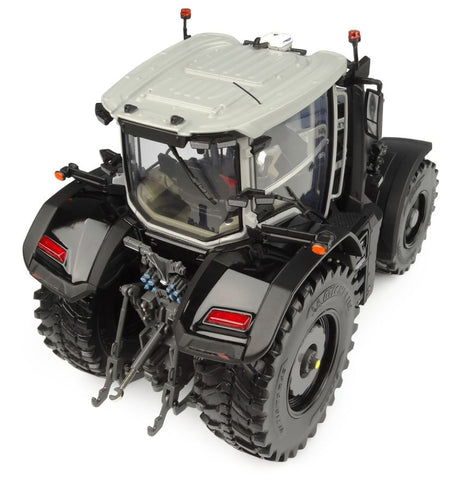 Massey Ferguson MF 9S.425 Full Black Limited Edition 1:32 Scale Model - X993042607250