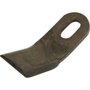 The Sparex Y type flail, measuring 98mm in length and 35mm in width with a hole size of 35x14mm, is perfect for fitting a bolt or other fasteners. This replacement part for Rousseau and S.M.A. can be used as 525430 and has a thickness of 8mm (Sparex Part No.S.106517).