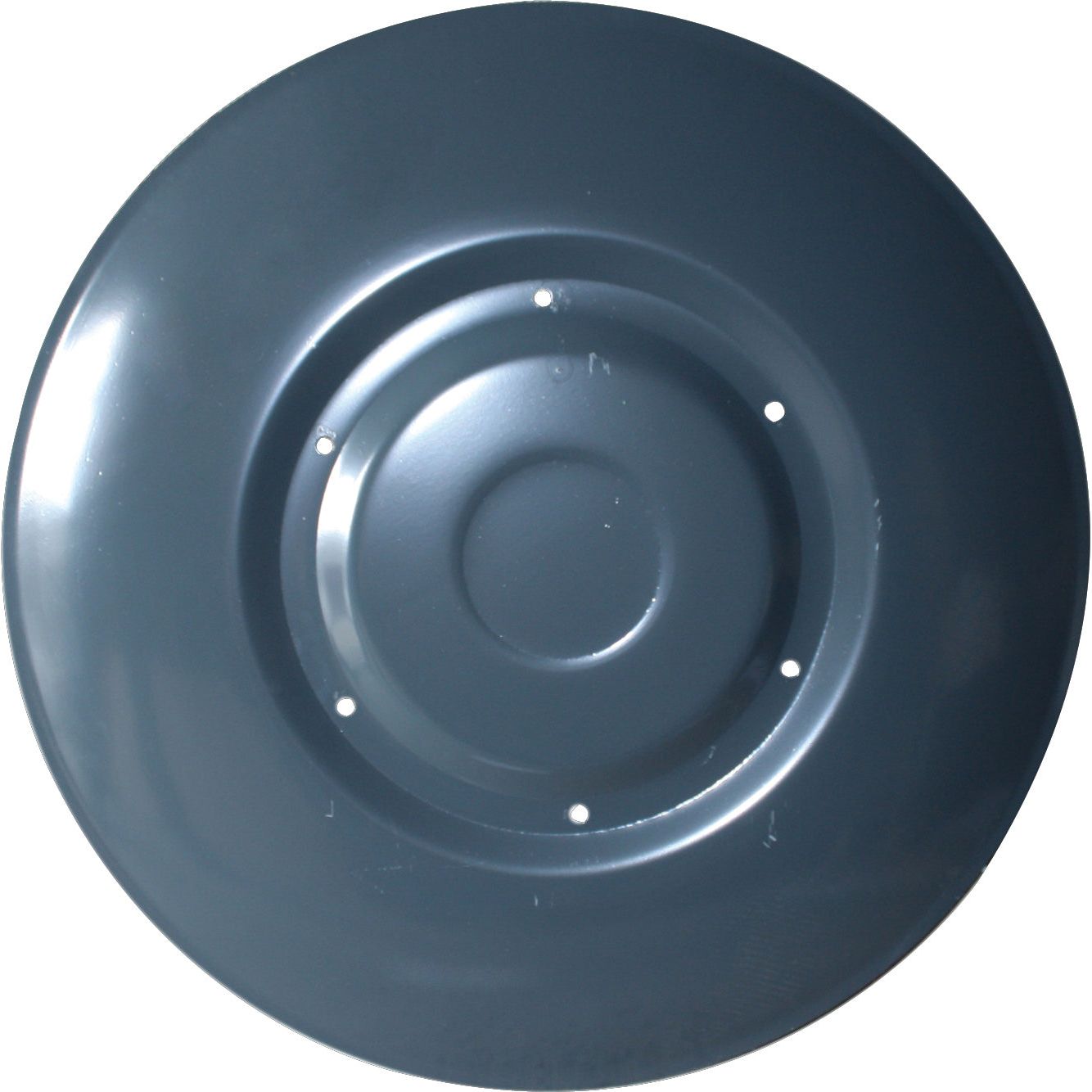 The Sliding Saucer by Sparex, with an outer diameter of 860mm, is a round, dark gray metal plate featuring a raised circular pattern in the center and precisely aligned holes around the middle edge to ensure compatibility with Deutz-Fahr machinery. This replacement part is also suitable for PZ and Vicon models and can be fitted as TT20KO under Sparex Part No.S.110584.