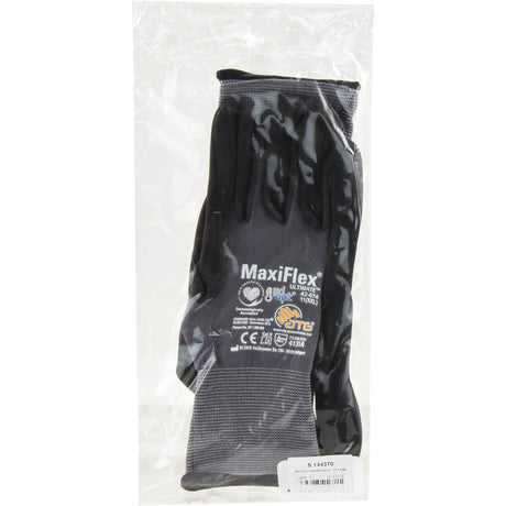 A single black Maxiflex Ultimate handling glove in size 11/XXL (S.144370) from the brand Sparex is sealed in a transparent plastic bag, showcasing various certification logos and product information.