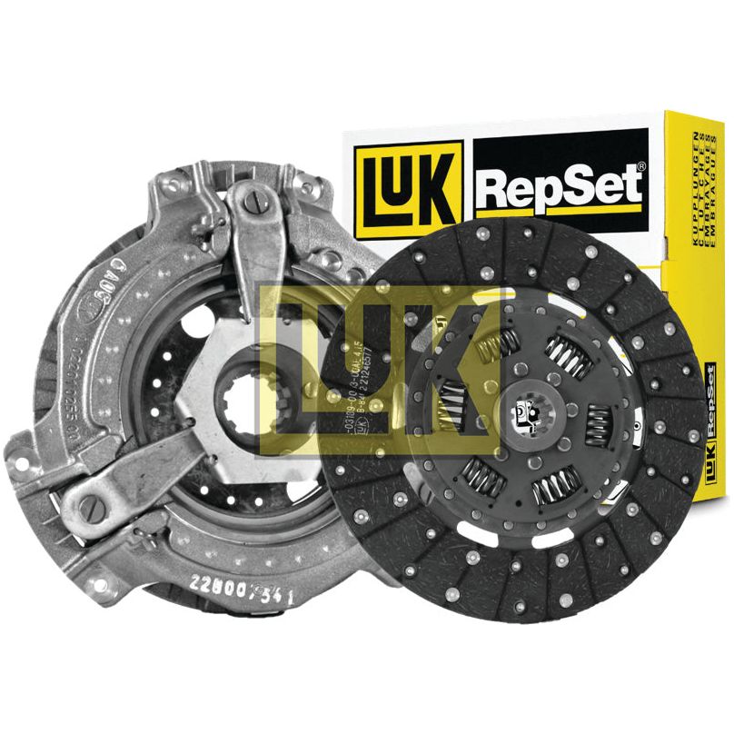 A Sparex Clutch Kit without Bearings, S.146546, featuring a pressure plate and a torsion sprung clutch disc made with organic material, with Sparex branding on the packaging in the background.