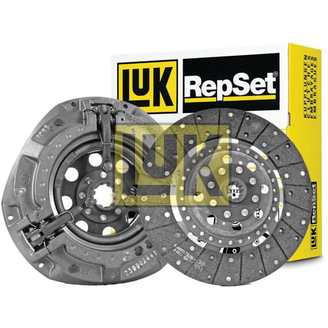 The Sparex Clutch Kit without Bearings (S.146847) includes a pressure plate and organic clutch disc, displayed in front of the product packaging. Cover Size: 250/300mm.