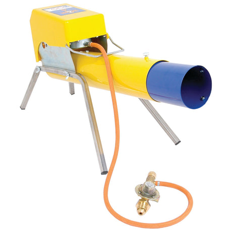 The Sparex Bird Scarer - Zon 4 - S.23632 is a yellow and blue, propane gas-powered bird scaring device that includes a metal stand and an attached gas hose. Its low gas consumption and fully automatic system ensure optimal performance with minimal effort.