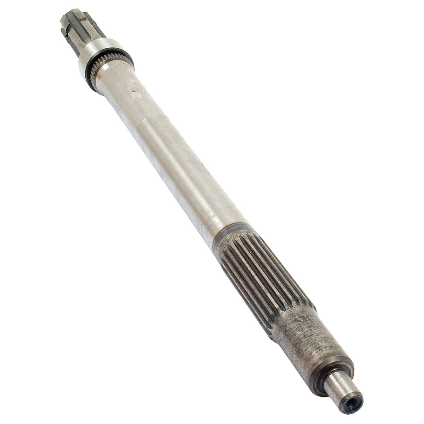 The Sparex Transmission PTO Output Shaft (Part No. S.40800) is a metal splined shaft measuring 613mm in length, incorporating two sections of external teeth and grooves near each end. Designed to be compatible with Massey Ferguson equipment, this shaft features a slightly smaller diameter at one end.