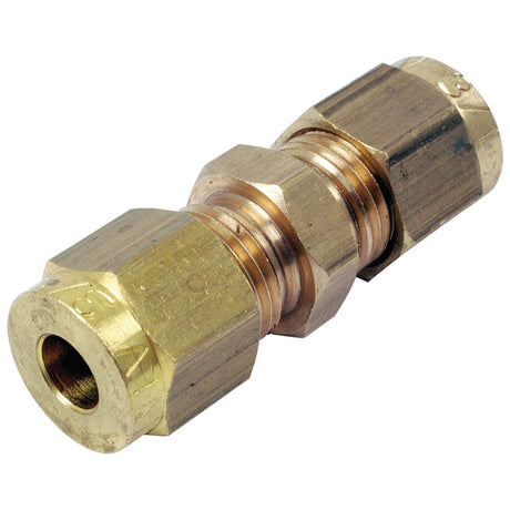 A Sparex brass fuel line fitting, Ø 3/16'', with hexagonal nuts on both ends and a central locking section, identified as Sparex Part No. S.5152.