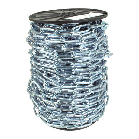 A large spool of Sparex Long Link Chain 5.8 x 50 x 22mm x 40M - S.55521 coiled neatly and stacked upright against a white background.