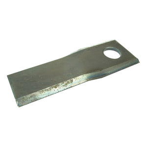 Mower Blade - Twisted blade, top edge sharp -  122 x 45x4mm - Hole⌀18.25mm  - RH -  Replacement for Kuhn, Claas, New Holland, John Deere
 - S.77063 - Farming Parts