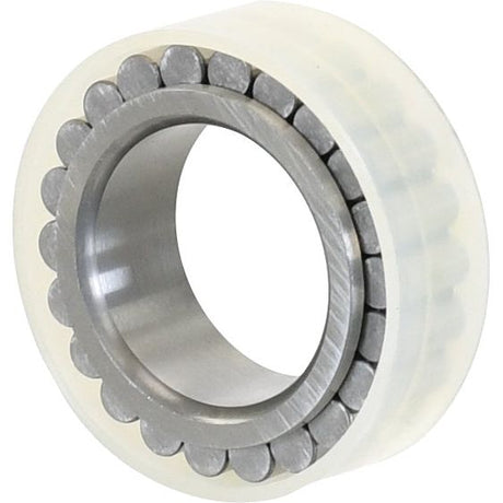 A Sparex Bearing (Product S.7772) featuring metal rollers and an outer plastic casing is compatible with Case IH / International Harvester machinery.