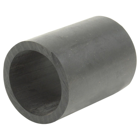 The Sparex Air Cleaner Hose, part number S.60595, is a cylindrical hollow black pipe with smooth surfaces that serves as an essential component for maintaining your vehicle's air filtration system.