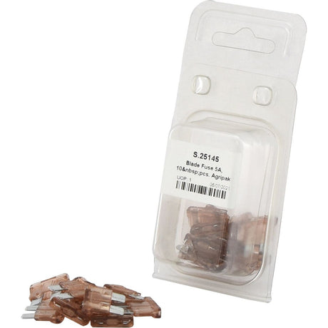 A pack of light brown blade fuses in plastic packaging, with several loose fuses in front. The packaging label reads "Blade Fuse 5.0A, 10 pcs. Agripak | Sparex Part No.S.25145.