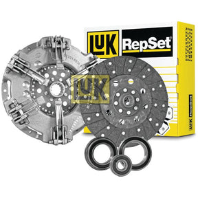 Sparex Clutch Kit with Bearings - S.131142, featuring components such as a clutch disc, pressure plate, and transmission bearing made with organic material, is displayed in front of the packaging box.