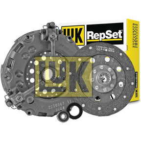 A Sparex Clutch Kit with Bearings - S.146465 featuring a clutch cover, an organic disc material, and a release bearing with a yellow and black Sparex box in the background.