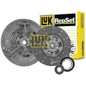 Sparex Clutch Kit with Bearings - S.146674, featuring a clutch disc, pressure plate, and release bearings, shown in front of the packaging box with a durable cast iron cover.