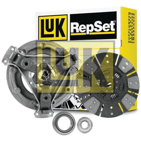 The Clutch Kit with Bearings - S.146767 by Sparex includes a potted flywheel, clutch disc, pressure plate, release bearing, and alignment tool. The packaging features prominent Sparex branding.