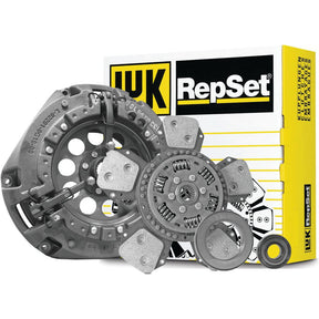 The Clutch Kit with Bearings - S.162666 components, including the clutch plate, friction disc, and bearing, are displayed in front of a Sparex branded box. The cover size and type are specifically designed to ensure maximum compatibility and performance.