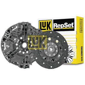 The Sparex Clutch Kit without Bearings (S.146509), featuring an organic material clutch disc and pressure plate, is displayed in front of a branded yellow and white packaging box.