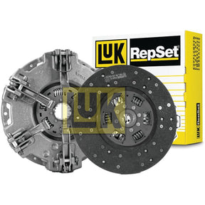 A Sparex Clutch Kit without Bearings (S.146562) featuring a dual cover, including a pressure plate and an organic captive disc, with packaging in the background.