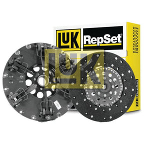 Image of a Sparex Clutch Kit without Bearings - S.146606 with two Organic Captive Disc components placed in front of a product box. The Sparex logo is prominently displayed over the discs and on the box behind them.