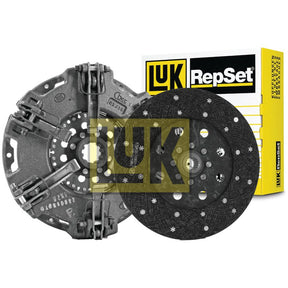 Image of a Sparex Clutch Kit without Bearings (Sparex Part No. S.146651), featuring the organic disc and pressure plate, with the Sparex branded packaging box in the background.