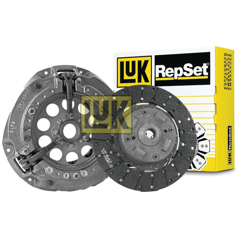 A Sparex Clutch Kit without Bearings - S.146827 is shown, featuring a clutch disc and pressure plate with a single cover, alongside the product box in the background.