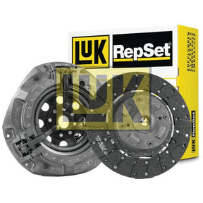 Sparex Clutch Kit without Bearings - S.146850 showcasing its torsion sprung components and organic disc in front of the product packaging.