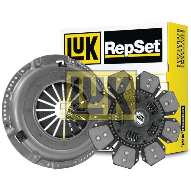 Sparex Clutch Kit without Bearings - S.147297, featuring a pressure plate, Cerametallic Loose Disc, and clutch disc, displayed in front of the product packaging.