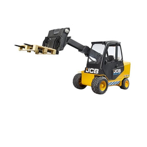 The Bruder - JCB Teletruk with pallet 1:16 - T025120 by Gallaghers, introduced in May 2021, features four wheels and an extendable arm equipped with a fork attachment.