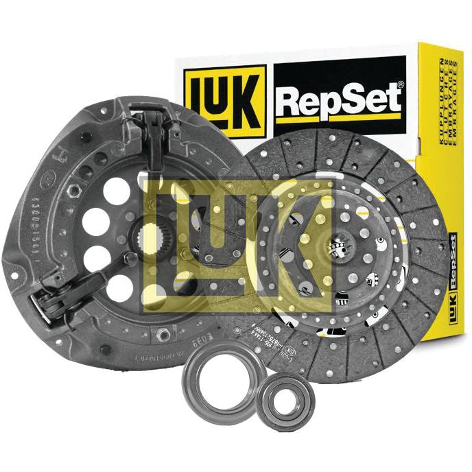 A Sparex Clutch Kit with Bearings - S.146786, featuring Loose Disc Material and including a pressure plate, clutch disc, and release bearings, is displayed in front of its Cover Brand packaging.