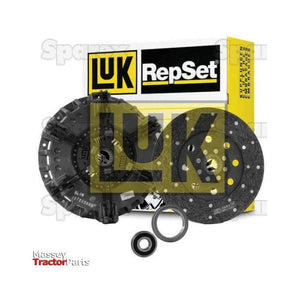 An automotive clutch kit titled "Clutch Kit with Bearings" (S.147015) by Sparex, displayed with various components including a 310/310mm pressure plate, clutch disc, release bearing, and pilot bearing. Packaging with "Sparex" branding in the background.